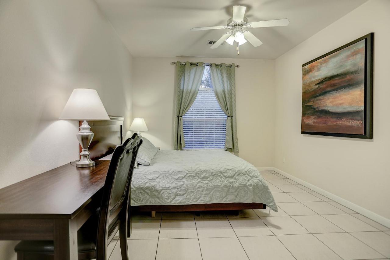 Villa Laverne 3 Bedroom Suite Furnished Condos Houston Exterior photo