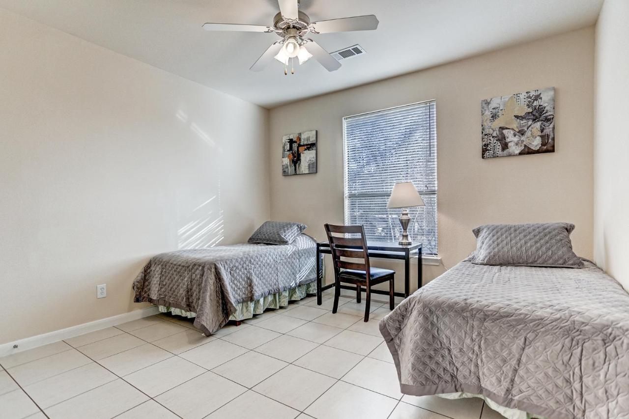 Villa Laverne 3 Bedroom Suite Furnished Condos Houston Exterior photo