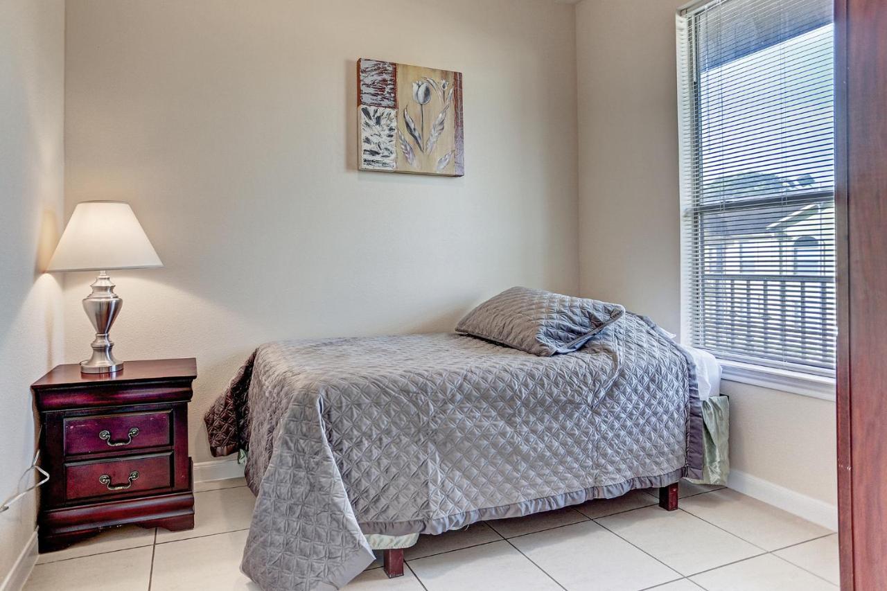 Villa Laverne 3 Bedroom Suite Furnished Condos Houston Exterior photo